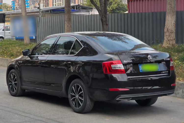 斯柯达 明锐 2017款 1.6L 手动智行版车身外观6004