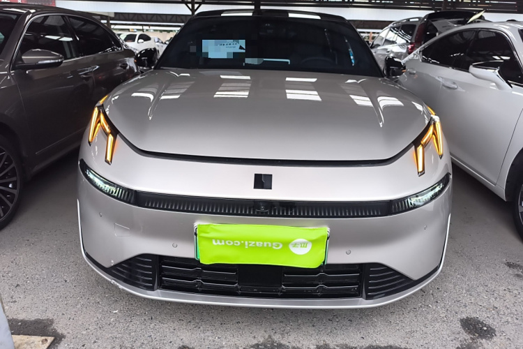 领克07 2024款 EM-P 126长续航 Halo车身外观2