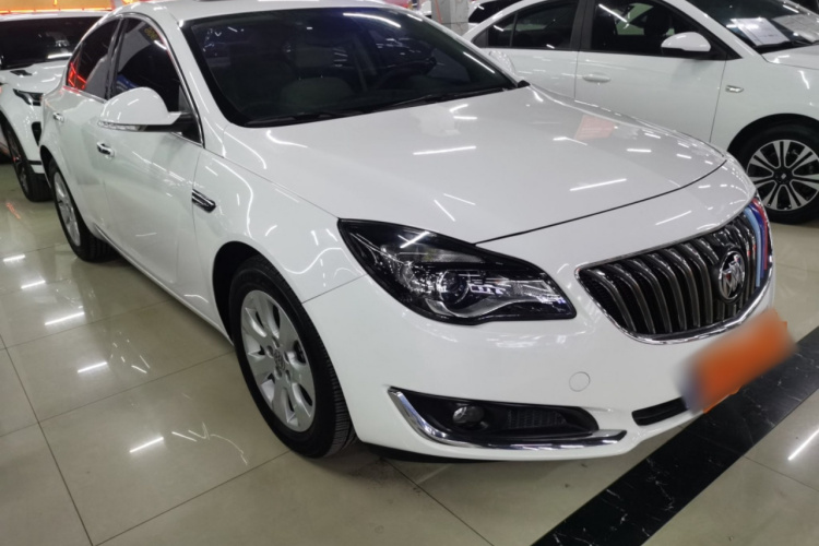 别克 君威 2015款 2.0L 精英时尚型车身外观3