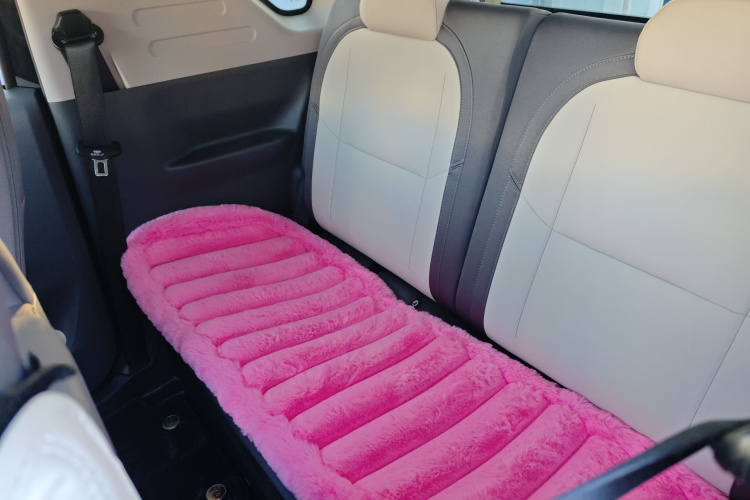 吉利银河 2025款 210km 熊猫卡丁中控内饰7004