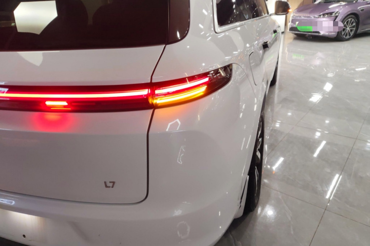 理想汽车 理想L7 2023款 Pro车身外观6006
