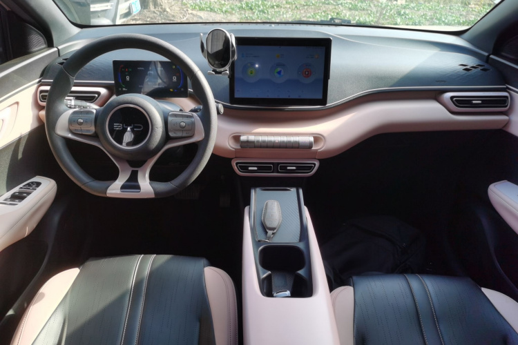 比亚迪 海鸥 2025款 305km 活力版中控内饰12