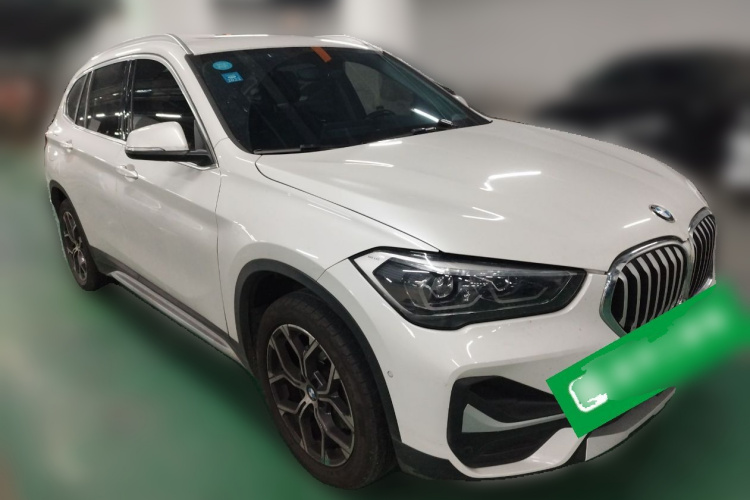 宝马X1 2020款 sDrive20Li 尊享型车身外观6002