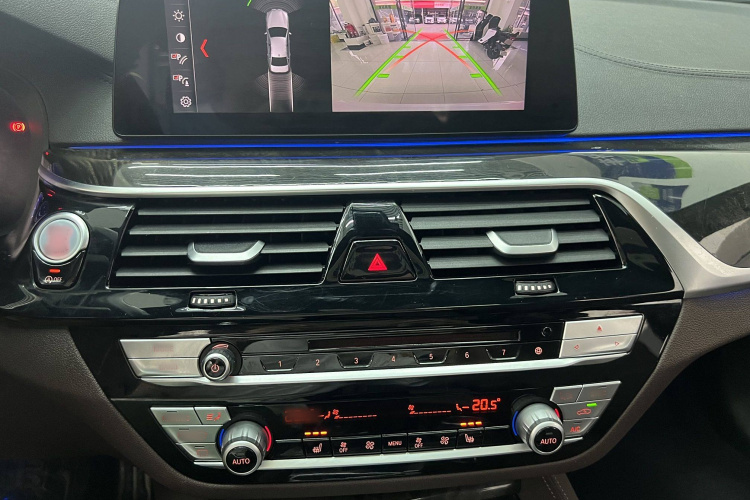 宝马5系 2019款 525Li M运动套装局部细节9007