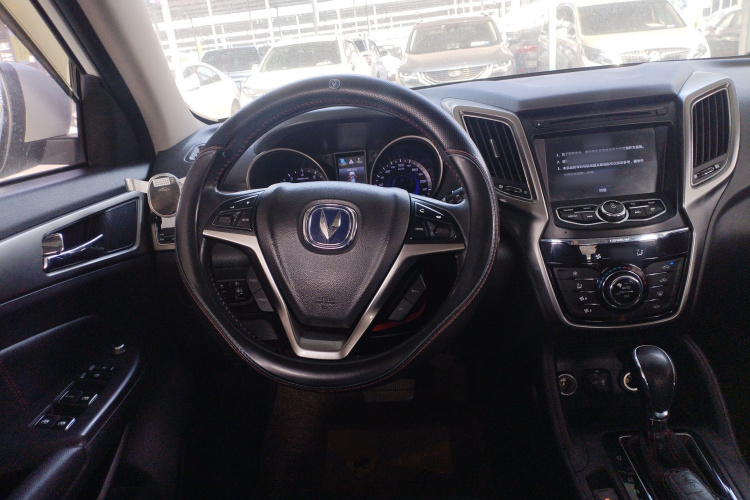 长安CS75 2016款 1.8T 自动精英型 国V中控内饰13