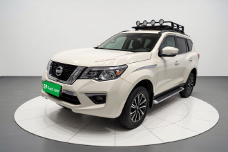 日产 途达 2018款 2.5L 自动两驱豪华版