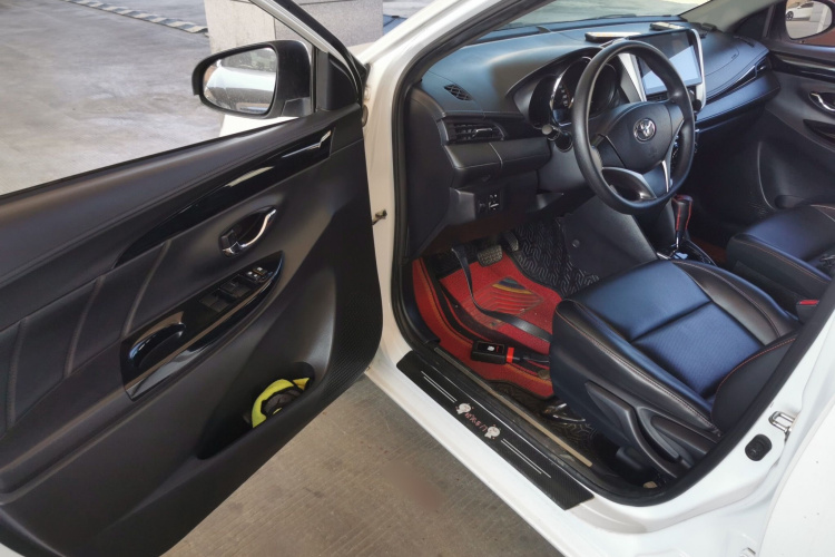 丰田 YARiS L 致炫 2020款 1.5L CVT豪华版中控内饰20