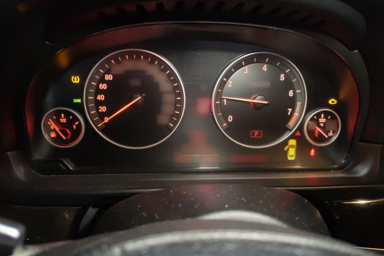 宝马5系(进口) 2011款 535i 领先运动型局部细节14