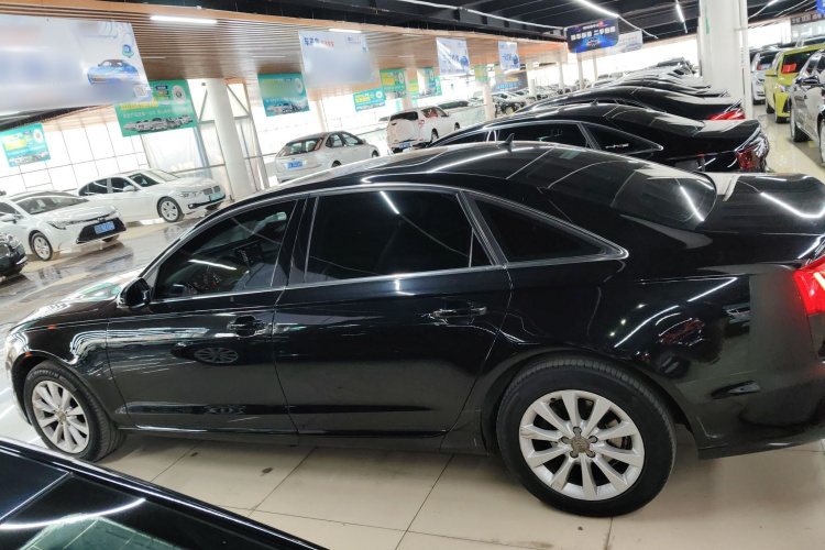 奥迪A6L 2015款 TFSI 百万纪念智领型车身外观4