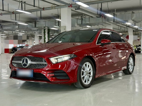 奔驰A级 2019款 改款 A 200 L 运动轿车