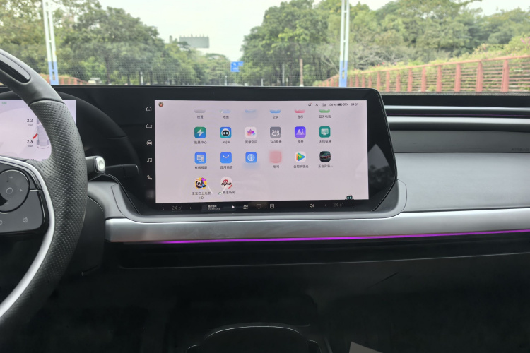 小鹏P7 2022款 480N+中控内饰7014