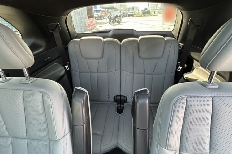 蔚来ES8 2020款 415KM 签名版 六座版中控内饰7009