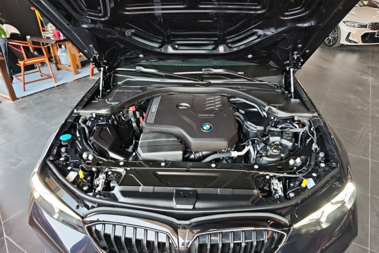 宝马3系 2025款 330Li M运动曜夜套装局部细节24