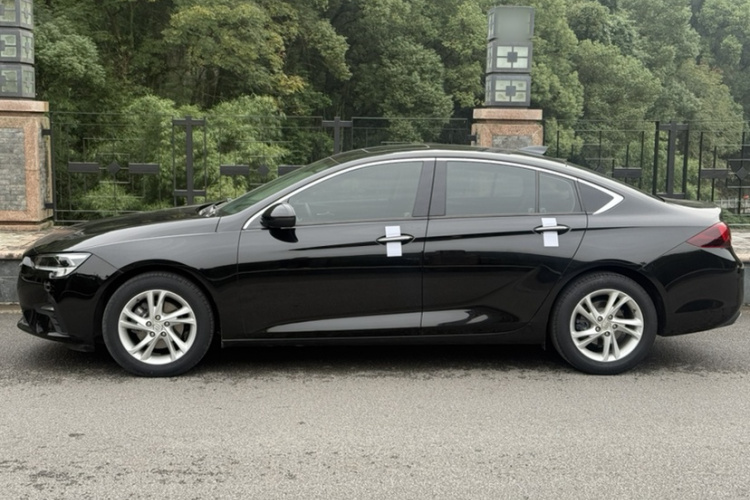 别克 君威 2020款 552T 豪华型车身外观6003