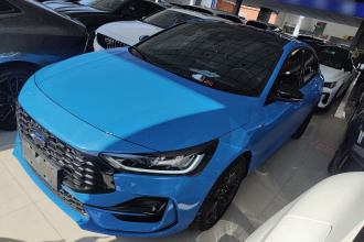 福特 福克斯 2022款 三厢 EcoBoost 180 自动ST Line