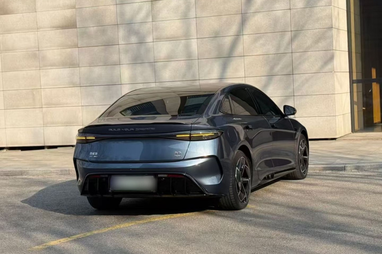 比亚迪 海豹 2022款 650km 四驱性能版车身外观6007