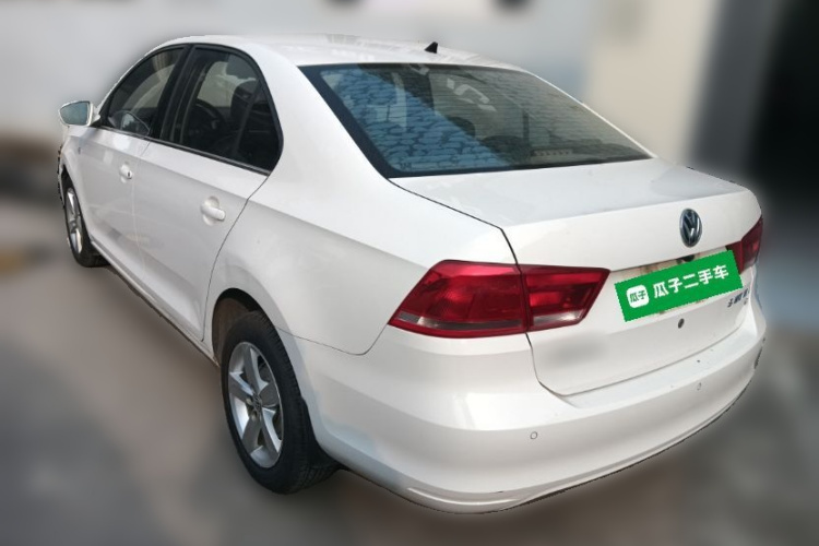 大众 桑塔纳 2015款 1.6L 自动舒适版车身外观5