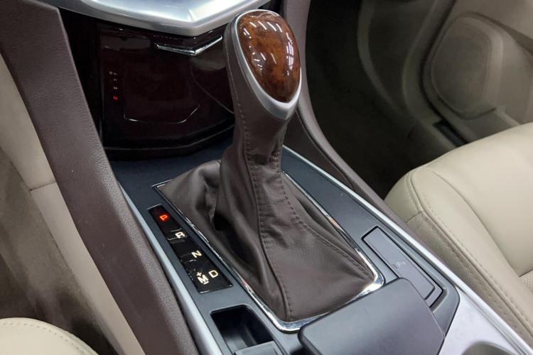 凯迪拉克SRX 2014款 3.0L 精英型局部细节18