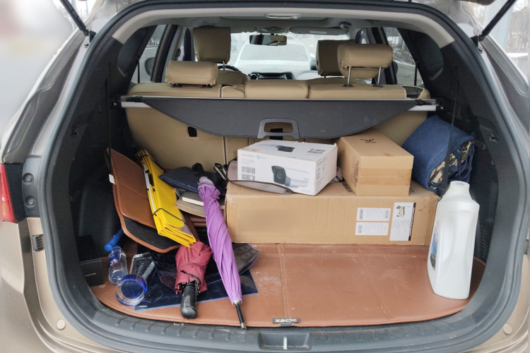 现代 胜达经典 2013款 3.0L 四驱舒适导航版 7座 欧IV中控内饰23