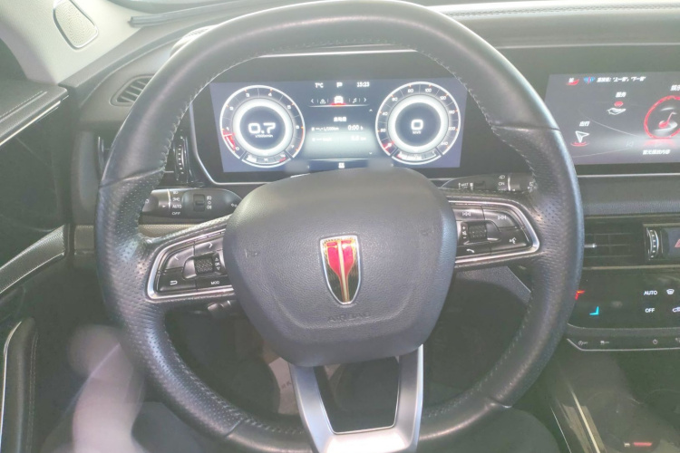 红旗HS5 2022款 改款 2.0T 智联旗享四驱版中控内饰13