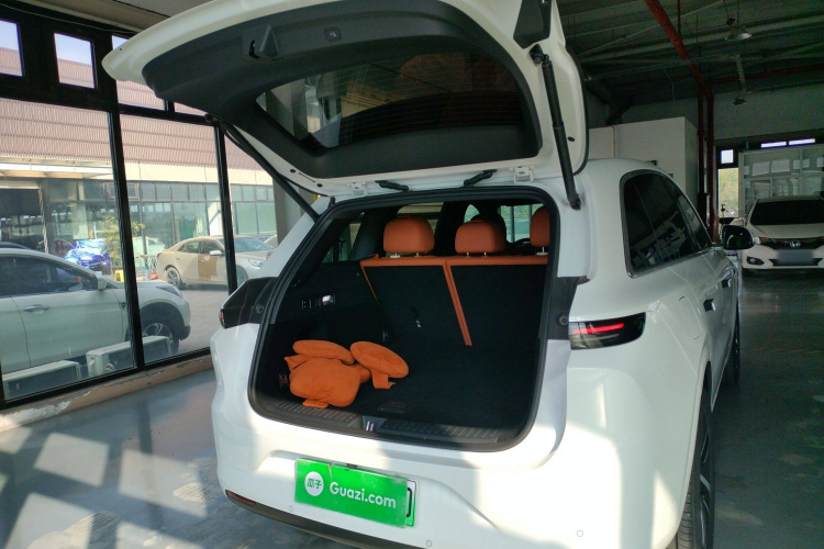 理想汽车 理想L6 2024款 Max中控内饰23