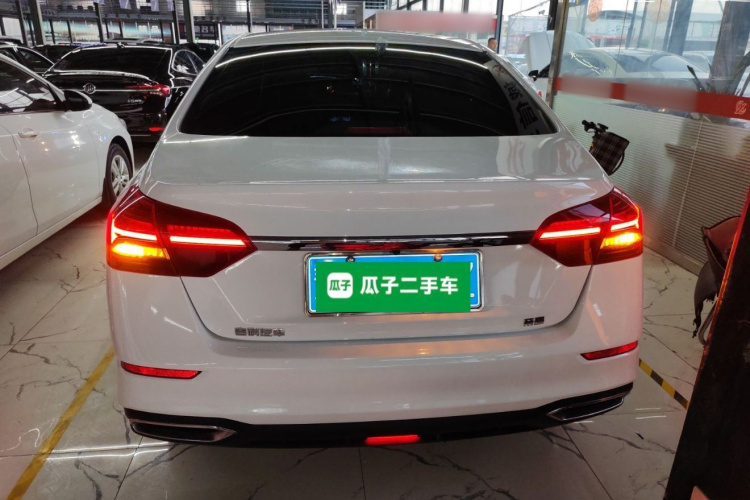 吉利汽车 帝豪 2021款 UP 1.5L 手动舒适型车身外观6