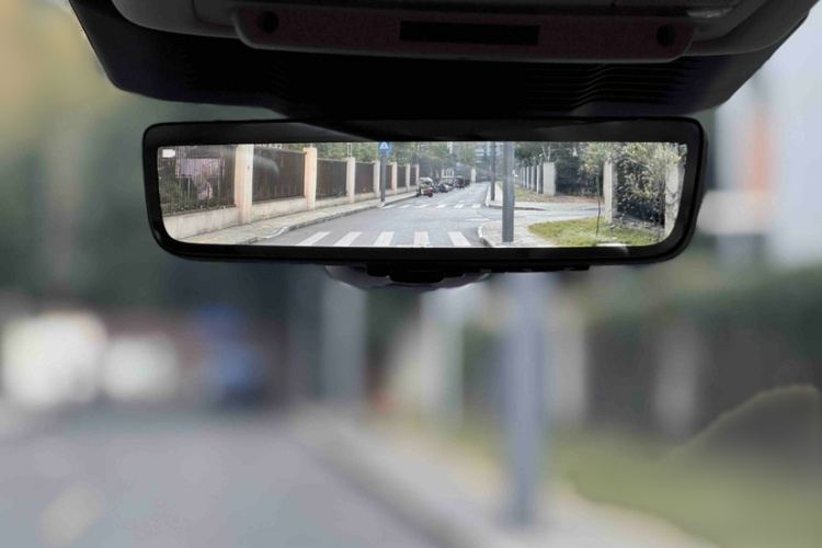 路虎 发现运动版 2024款 豪华定制版中控内饰7010