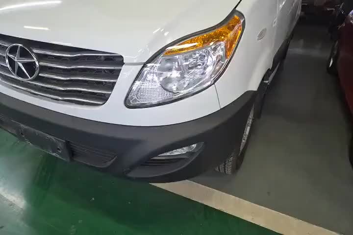 江汽集团 星锐 2022款 2.0T节油王PLUS快运版中轴5-6座HFC4DB3-2E4实拍1