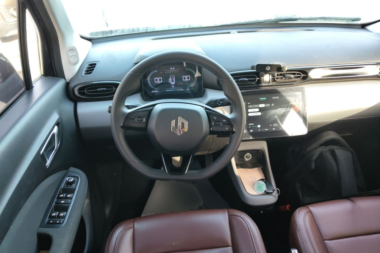 零跑汽车 零跑T03 2021款 400轻享版 三元锂局部细节13