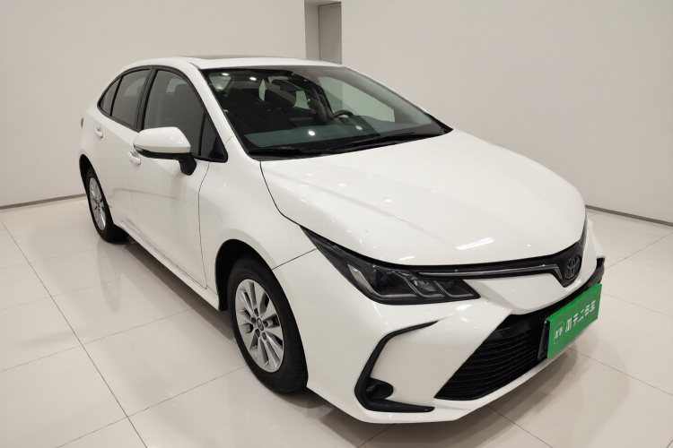 丰田 卡罗拉 2019款 1.2T S-CVT GL-i精英版车身外观3