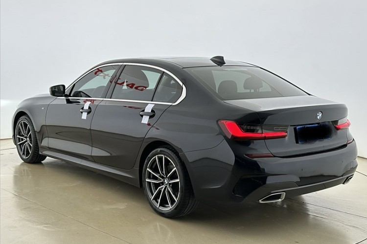 宝马3系 2021款 改款 320Li M运动套装车身外观6003