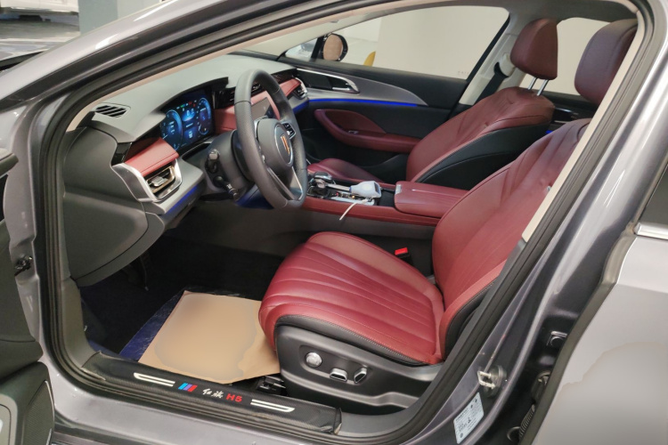 红旗H5 2024款 2.0T 自动智联旗畅版中控内饰19