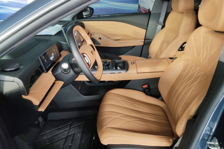 吉利银河 银河星耀8 2025款 130km EM-P 星舰版中控内饰19