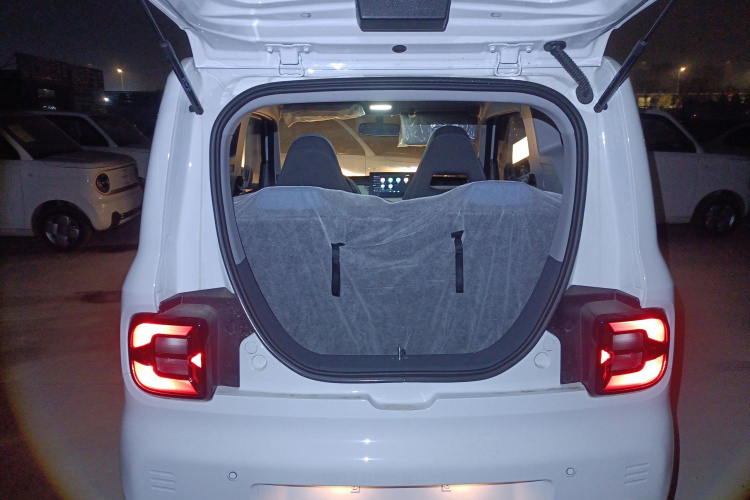 吉利银河 2024款 熊猫mini 200km 耐力熊局部细节23