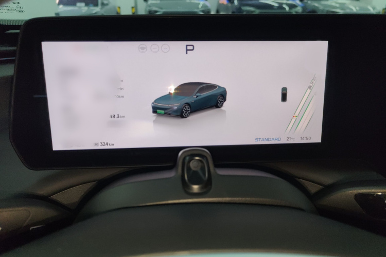 小鹏P7 2023款 P7i 702 Max局部细节14