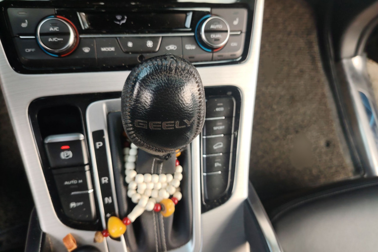 吉利汽车 博越 2016款 1.8TD 自动智慧型局部细节18