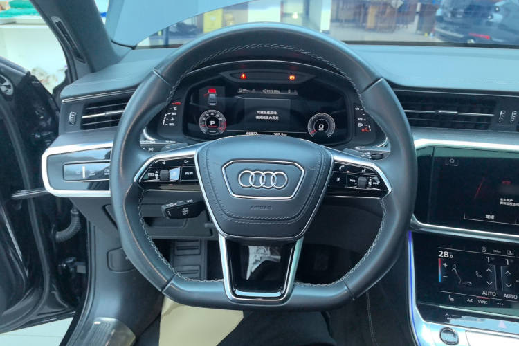 奥迪A6L 2023款 改款 55 TFSI quattro 尊享动感型中控内饰13