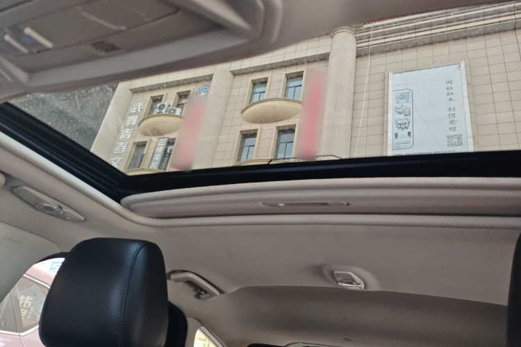 福特 福克斯 2018款 两厢经典 1.6L 自动风尚型智行版中控内饰22