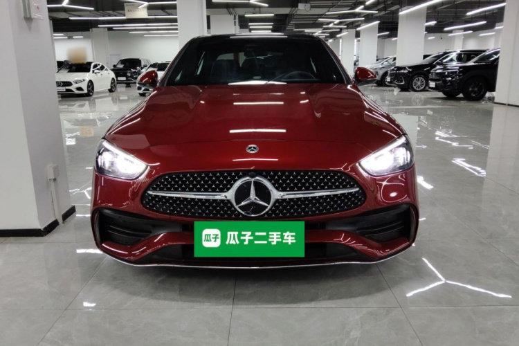 奔驰C级 2023款 改款二 C 260 L 运动版车身外观2