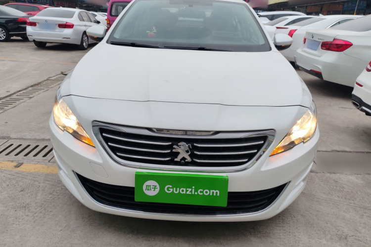 标致408 2014款 1.8L 自动豪华版车身外观2