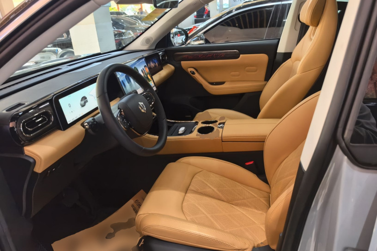 零跑汽车 零跑C11 2024款 增程 300尊享版中控内饰19