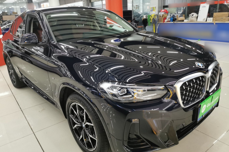 宝马X4 2022款 xDrive 25i M运动套装车身外观6002