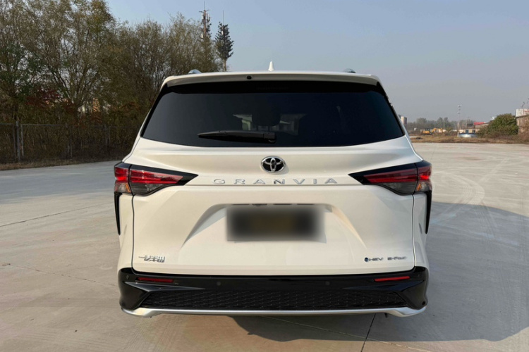 丰田 格瑞维亚 2026款 2.5L混动 尊贵PLUS四驱版车身外观6004