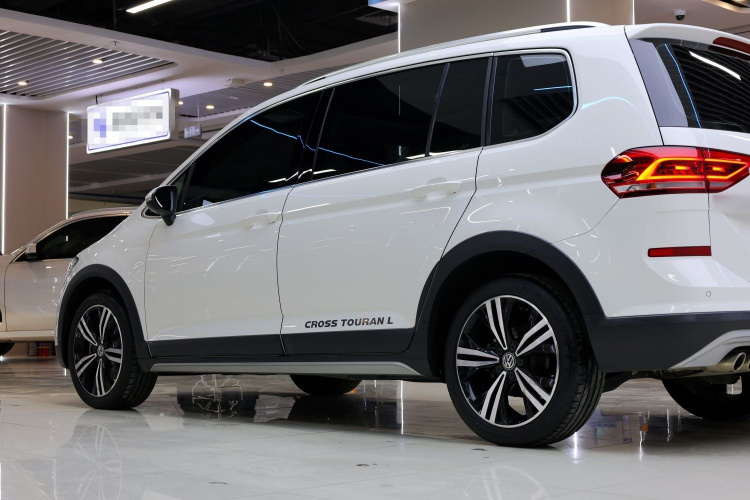 大众 2018款 途安L 280TSI DSG拓界版 7座 国VI车身外观6009