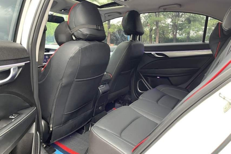 吉利汽车 帝豪 2020款 1.5L CVT向上版中控内饰7003