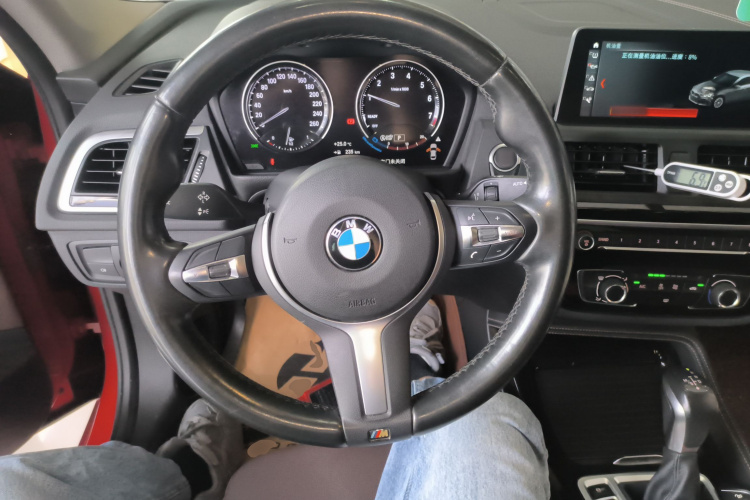 宝马1系 2019款 118i M运动套装中控内饰13