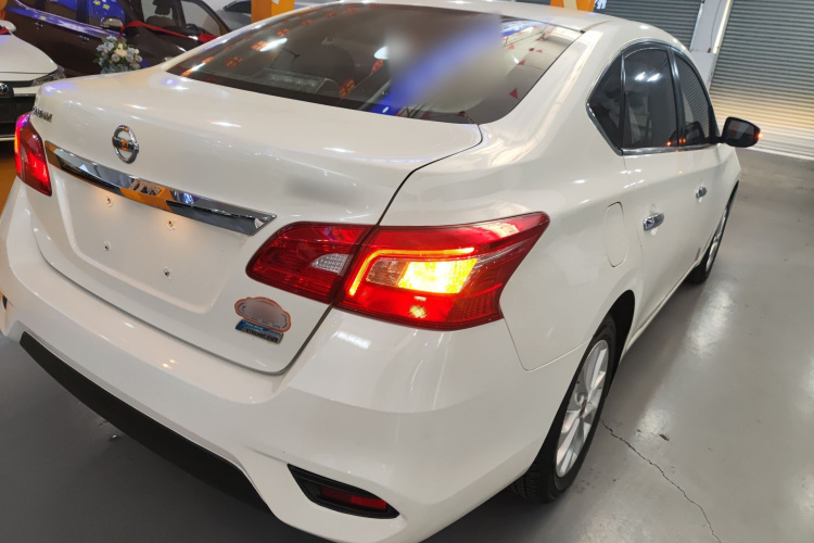 日产 轩逸 2019款 1.6XV CVT智联尊享版 国VI车身外观6005