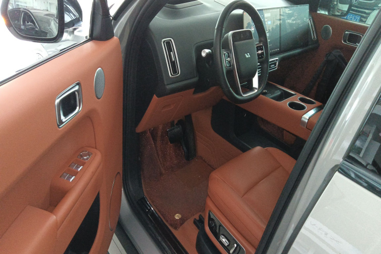 理想汽车 理想L9 2024款 Pro中控内饰7003