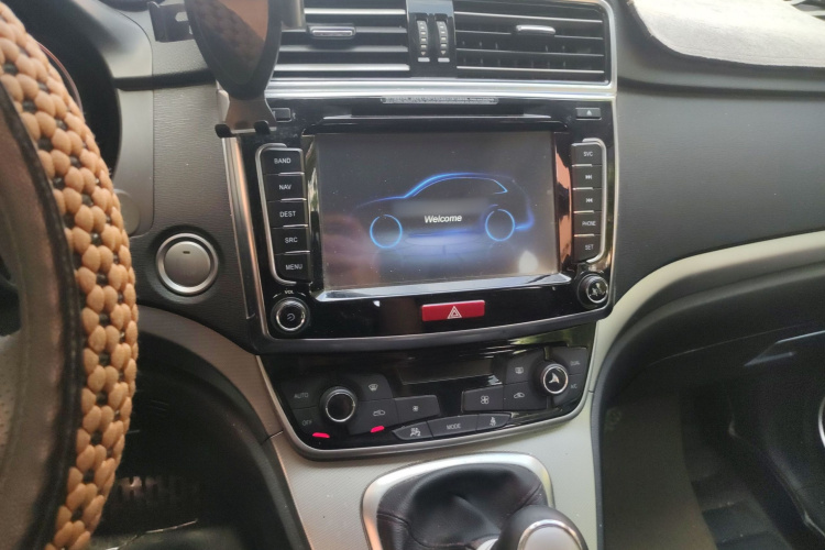 哈弗H6 2017款 蓝标 运动版 1.5T 手动两驱精英型局部细节16