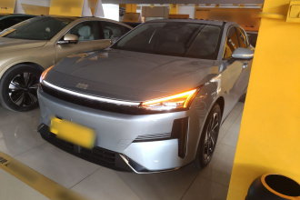 吉利银河 银河L6 2025款 EM-i 140km 探索+版